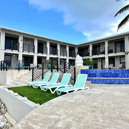 Seven Mile View Condo 3A